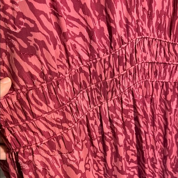 Simply Vera - Elegant Pink Patterned Dress by Vera Wang - Picture 3 of 6